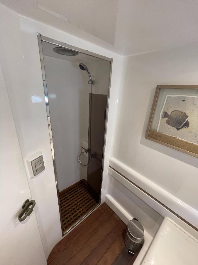 Hotel Yacht Sotavento Sant Adria de Besos Kültér fotó