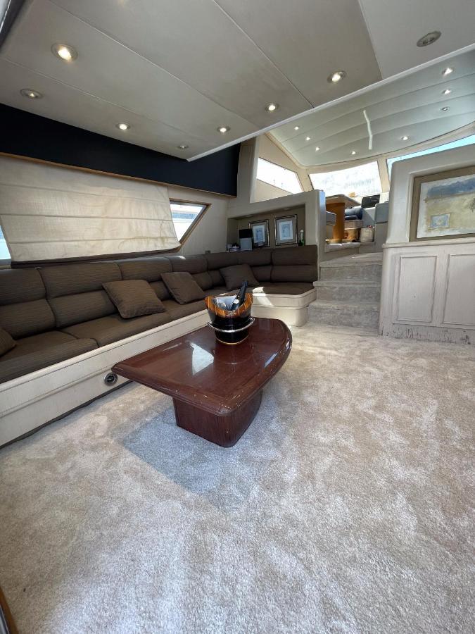 Hotel Yacht Sotavento Sant Adria de Besos Kültér fotó