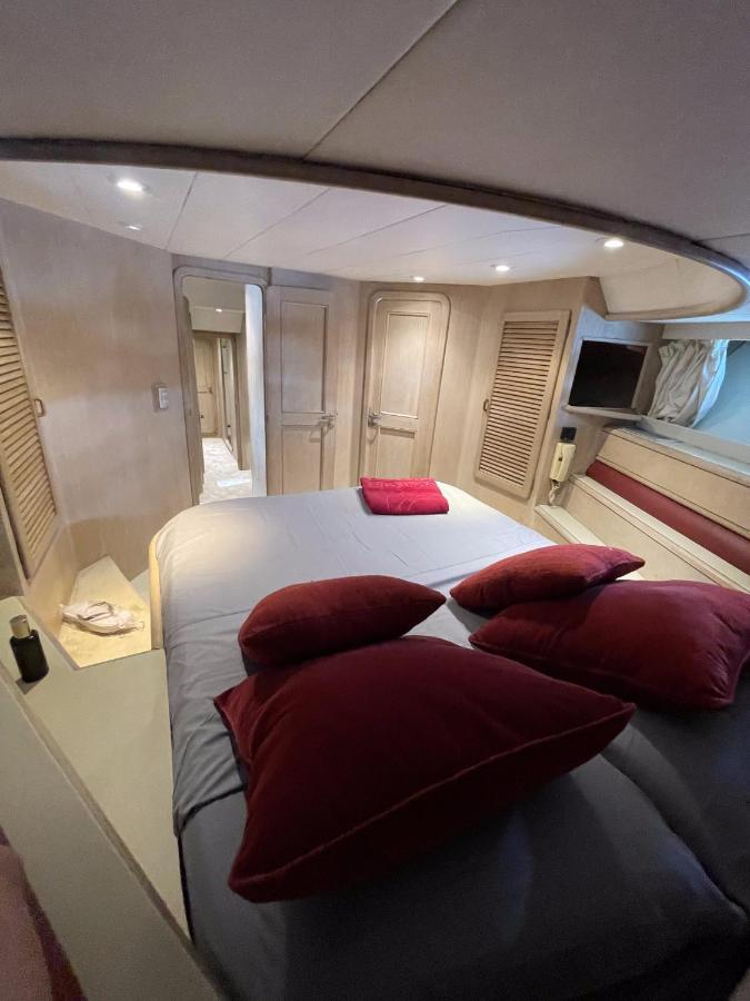 Hotel Yacht Sotavento Sant Adria de Besos Kültér fotó