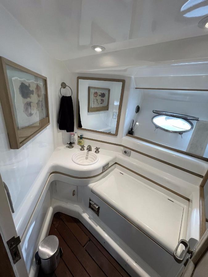 Hotel Yacht Sotavento Sant Adria de Besos Kültér fotó